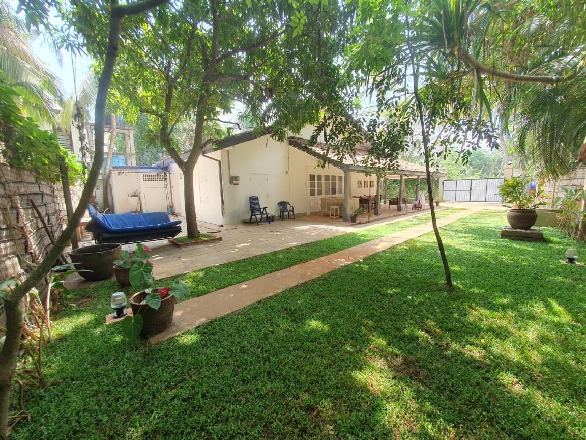 Agora Villa By Esperanza Tangalle Esterno foto